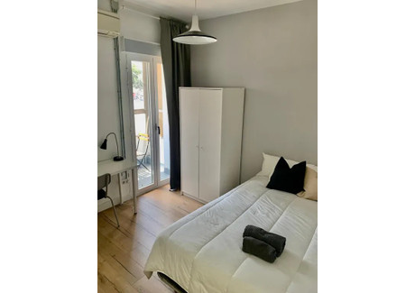 Mieszkanie do wynajęcia - Avenida del Mediterráneo Madrid, Hiszpania, 93 m², 928 USD (3805 PLN), NET-101412122