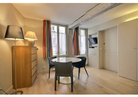 Mieszkanie do wynajęcia - Rue Sainte-Croix-de-la-Bretonnerie Paris, Francja, 24 m², 1654 USD (6732 PLN), NET-101664464