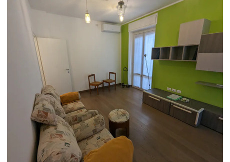 Mieszkanie do wynajęcia - Via Belgirate Milan, Włochy, 90 m², 823 USD (3366 PLN), NET-101665434