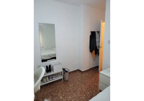 Mieszkanie do wynajęcia - Carrer Alboraia Valencia, Hiszpania, 120 m², 511 USD (2119 PLN), NET-101668220