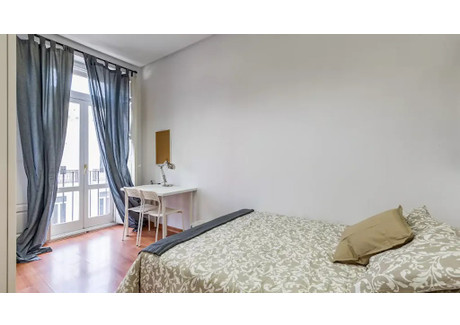 Mieszkanie do wynajęcia - Carrer de la Pau Valencia, Hiszpania, 175 m², 440 USD (1826 PLN), NET-101887992