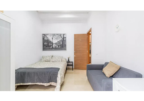 Mieszkanie do wynajęcia - Carrer de la Pau Valencia, Hiszpania, 175 m², 450 USD (1881 PLN), NET-101887999