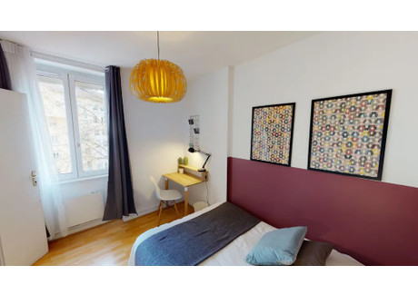 Mieszkanie do wynajęcia - Grande Rue de la Guillotière Lyon, Francja, 75 m², 614 USD (2510 PLN), NET-102093425