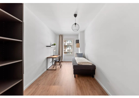 Mieszkanie do wynajęcia - Friedrichstraße Berlin, Niemcy, 63 m², 794 USD (3296 PLN), NET-102093503