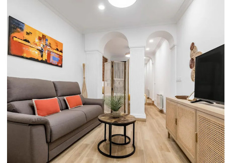 Mieszkanie do wynajęcia - Calle de Santa Brígida Madrid, Hiszpania, 35 m², 4292 USD (17 597 PLN), NET-102094939