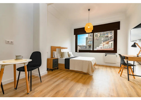 Mieszkanie do wynajęcia - Ronda de Sant Pere Barcelona, Hiszpania, 180 m², 1439 USD (5885 PLN), NET-102131977