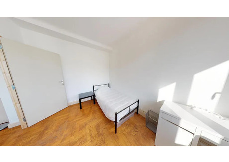 Mieszkanie do wynajęcia - Rue Xavier Privas Lyon, Francja, 92 m², 555 USD (2271 PLN), NET-102250102