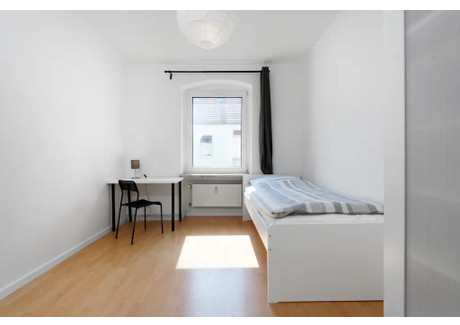 Mieszkanie do wynajęcia - Flughafenstraße Berlin, Niemcy, 67 m², 750 USD (3068 PLN), NET-102347288