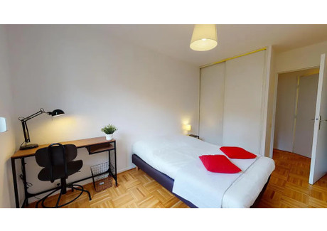 Mieszkanie do wynajęcia - Avenue Antoine Dutriévoz Villeurbanne, Francja, 97 m², 590 USD (2412 PLN), NET-102313173