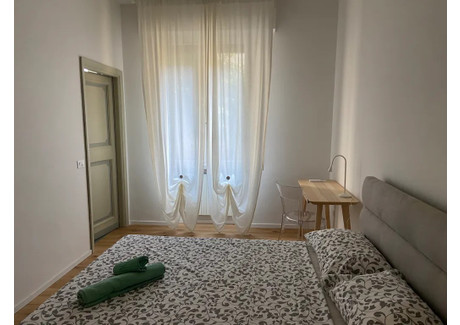 Mieszkanie do wynajęcia - Viale Giovanni Milton Florence, Włochy, 120 m², 855 USD (3548 PLN), NET-102314901