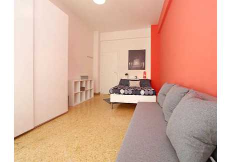 Mieszkanie do wynajęcia - Via dei Giornalisti Rome, Włochy, 110 m², 876 USD (3662 PLN), NET-102461494