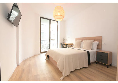 Mieszkanie do wynajęcia - Carrer de Balmes Barcelona, Hiszpania, 160 m², 962 USD (3991 PLN), NET-102461532