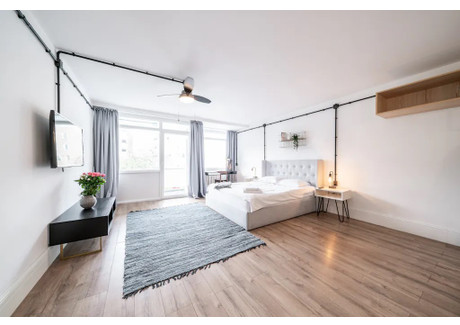 Mieszkanie do wynajęcia - Leibnizstraße Berlin, Niemcy, 70 m², 1895 USD (7920 PLN), NET-102463271