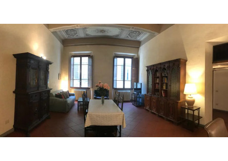 Mieszkanie do wynajęcia - Via Sant'Antonino Florence, Włochy, 80 m², 1564 USD (6413 PLN), NET-102463341