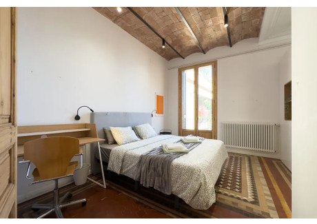 Mieszkanie do wynajęcia - Carrer de Trafalgar Barcelona, Hiszpania, 220 m², 1102 USD (4574 PLN), NET-102490265