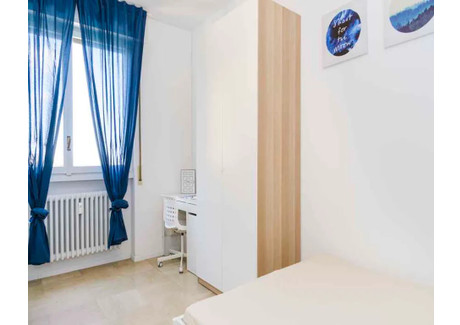 Mieszkanie do wynajęcia - Via Sulmona Milan, Włochy, 120 m², 854 USD (3544 PLN), NET-102432888