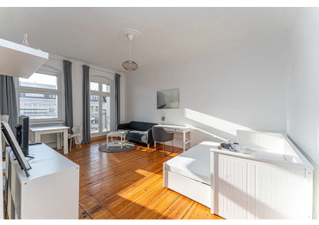 Mieszkanie do wynajęcia - Kantstraße Berlin, Niemcy, 53 m², 855 USD (3505 PLN), NET-102549074