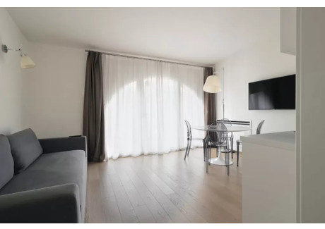 Mieszkanie do wynajęcia - Corso Como Milan, Włochy, 42 m², 2699 USD (11 200 PLN), NET-102672716