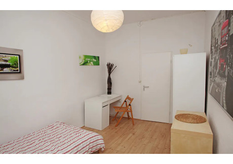 Mieszkanie do wynajęcia - Körnerstraße Berlin, Niemcy, 84 m², 663 USD (2749 PLN), NET-102887900