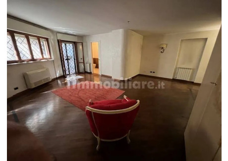 Mieszkanie do wynajęcia - Via Venafro Rome, Włochy, 50 m², 825 USD (3424 PLN), NET-102890828