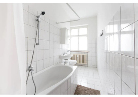 Mieszkanie do wynajęcia - Gubener Straße Berlin, Niemcy, 36 m², 1397 USD (5687 PLN), NET-102985593