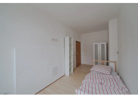 Mieszkanie do wynajęcia - Elisabethstraße Munich, Niemcy, 120 m², 956 USD (3890 PLN), NET-103010800