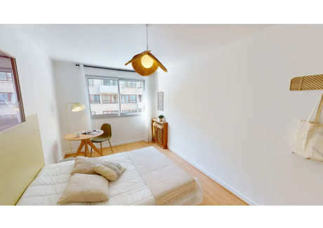 Mieszkanie do wynajęcia - Rue de Lourmel Paris, Francja, 74 m², 959 USD (3980 PLN), NET-103259681