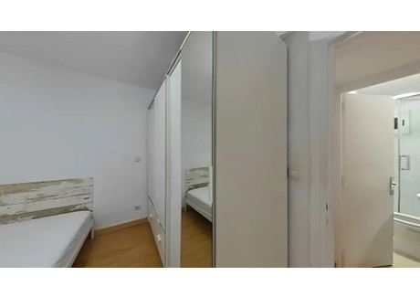 Mieszkanie do wynajęcia - Calle del Corregidor Señor de la Elipa Madrid, Hiszpania, 48 m², 1644 USD (6741 PLN), NET-103216983