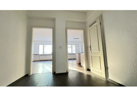 Mieszkanie do wynajęcia - Eintrachtstraße Düsseldorf, Niemcy, 105 m², 887 USD (3575 PLN), NET-94040295