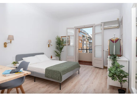 Mieszkanie do wynajęcia - Carrer del Comte d'Urgell Barcelona, Hiszpania, 169 m², 876 USD (3532 PLN), NET-94222456