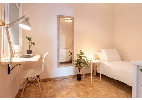 Mieszkanie do wynajęcia - Carrer de Casanova Barcelona, Hiszpania, 155 m², 540 USD (2129 PLN), NET-94222522