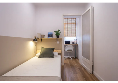 Mieszkanie do wynajęcia - Gran Via de les Corts Catalanes Barcelona, Hiszpania, 146 m², 584 USD (2303 PLN), NET-94239143