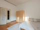 Mieszkanie do wynajęcia - Via della Moscova Milan, Włochy, 70 m², 1000 USD (3940 PLN), NET-94353848