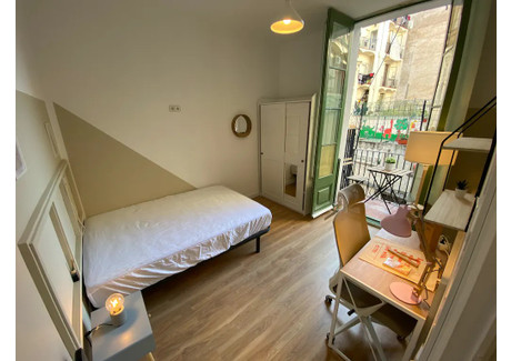 Mieszkanie do wynajęcia - Carrer de Sant Pau Barcelona, Hiszpania, 120 m², 693 USD (2878 PLN), NET-94480002