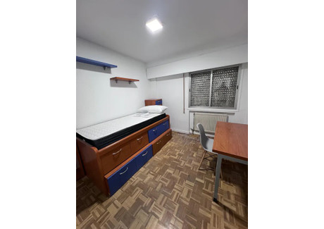 Dom do wynajęcia - Calle de Ramón Gómez de la Serna Madrid, Hiszpania, 140 m², 603 USD (2520 PLN), NET-94602542