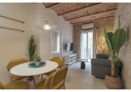 Mieszkanie do wynajęcia - Carrer de l'Avenir Barcelona, Hiszpania, 61 m², 3965 USD (15 624 PLN), NET-94652071