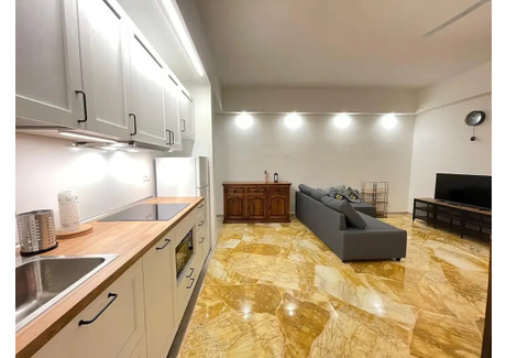 Mieszkanie do wynajęcia - Viale Francesco Redi Florence, Włochy, 97 m², 1362 USD (5695 PLN), NET-94677690