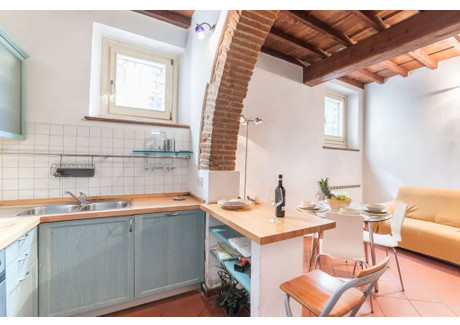 Mieszkanie do wynajęcia - Via dei Serragli Florence, Włochy, 70 m², 1679 USD (6446 PLN), NET-94700468