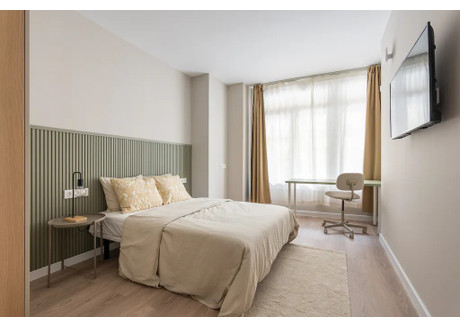 Mieszkanie do wynajęcia - Carrer d'Aragó Barcelona, Hiszpania, 150 m², 994 USD (4066 PLN), NET-95006622