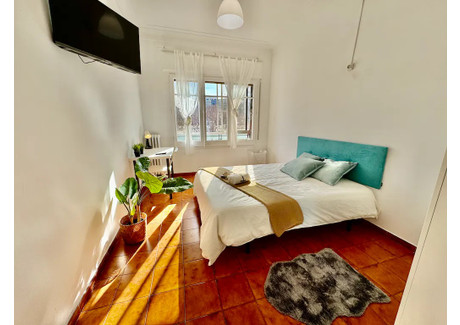 Mieszkanie do wynajęcia - Carrer del Comte d'Urgell Barcelona, Hiszpania, 120 m², 822 USD (3215 PLN), NET-95064900