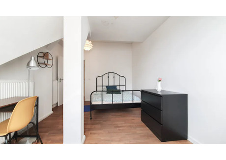 Mieszkanie do wynajęcia - Martin-Luther-Straße Berlin, Niemcy, 197 m², 741 USD (2920 PLN), NET-95062061