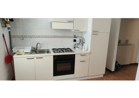 Mieszkanie do wynajęcia - Via Cumiana Turin, Włochy, 45 m², 1146 USD (4790 PLN), NET-95220705