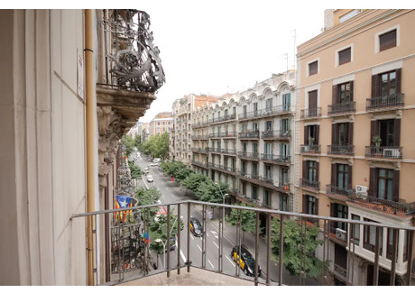 Mieszkanie do wynajęcia - Carrer de Balmes Barcelona, Hiszpania, 120 m², 1024 USD (4106 PLN), NET-95273914