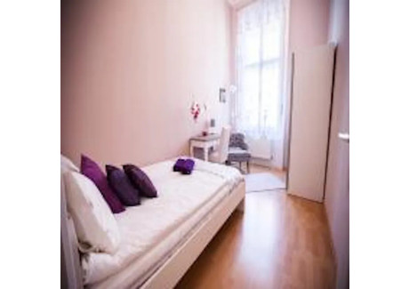 Mieszkanie do wynajęcia - Rákóczi út Budapest, Węgry, 80 m², 389 USD (1533 PLN), NET-95354992