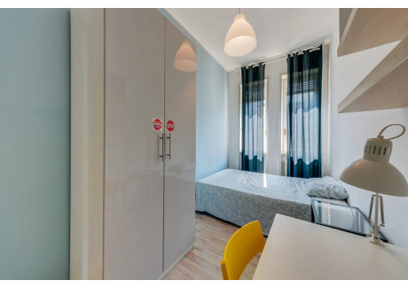 Mieszkanie do wynajęcia - Corso di Porta Romana Milan, Włochy, 139 m², 813 USD (3205 PLN), NET-95495432