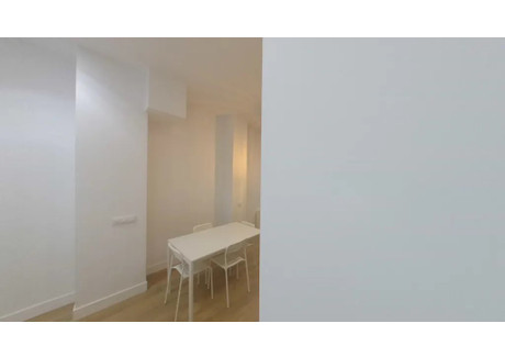 Mieszkanie do wynajęcia - Calle Nicolasa Gómez Madrid, Hiszpania, 40 m², 1491 USD (6114 PLN), NET-95666180