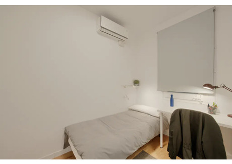 Mieszkanie do wynajęcia - Carrer de Còrsega Barcelona, Hiszpania, 69 m², 948 USD (3812 PLN), NET-95746479