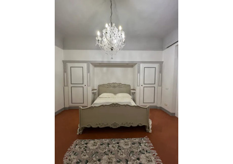 Mieszkanie do wynajęcia - Via di Santo Spirito Florence, Włochy, 70 m², 3138 USD (12 644 PLN), NET-95818156