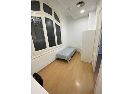 Mieszkanie do wynajęcia - Carrer de Casp Barcelona, Hiszpania, 280 m², 547 USD (2102 PLN), NET-95865051