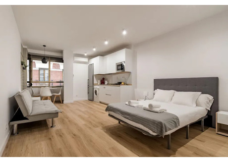 Mieszkanie do wynajęcia - Calle de Martín de los Heros Madrid, Hiszpania, 30 m², 1579 USD (6188 PLN), NET-95865128